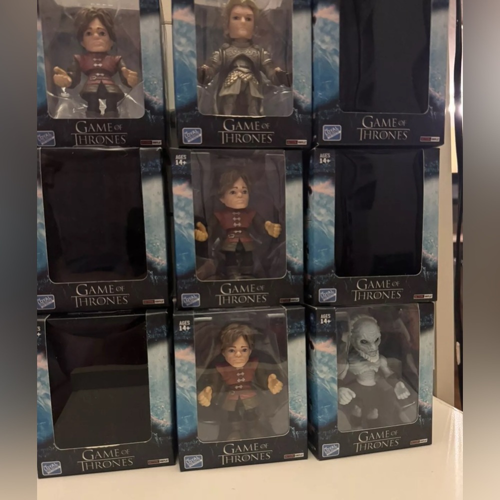 Game of thrones vinyl figures (lot of 9)